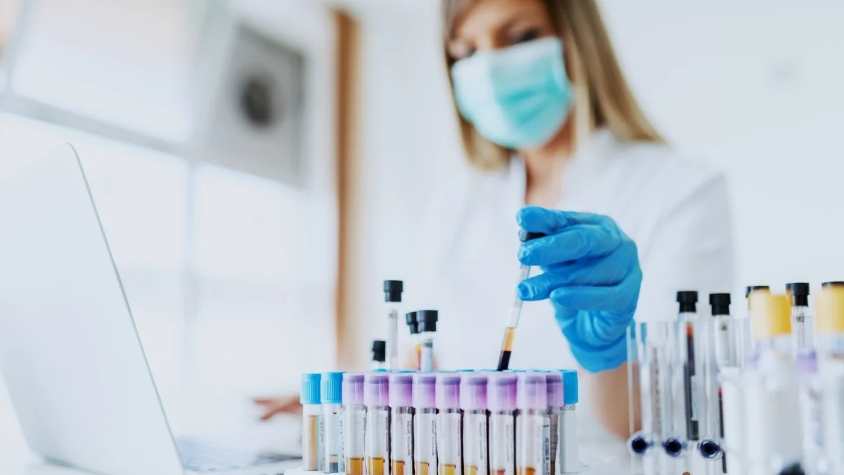 Novas esperanças contra o tumor do pâncreas: do bloqueio da proteína KRAS ao avanço das vacinas mRNA