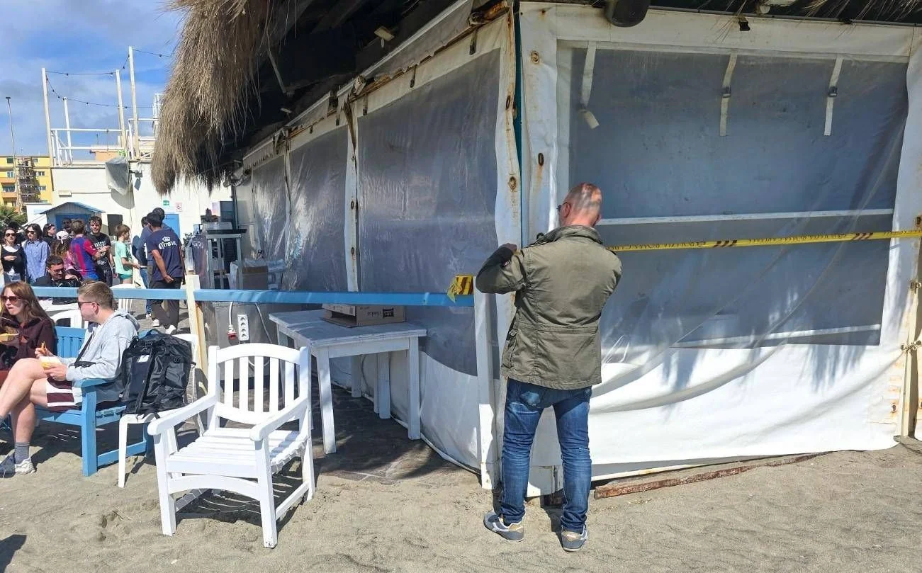 Ostia: parte do Capanno Beach Club tem sigilli restaurados; gerência diz estar aberta