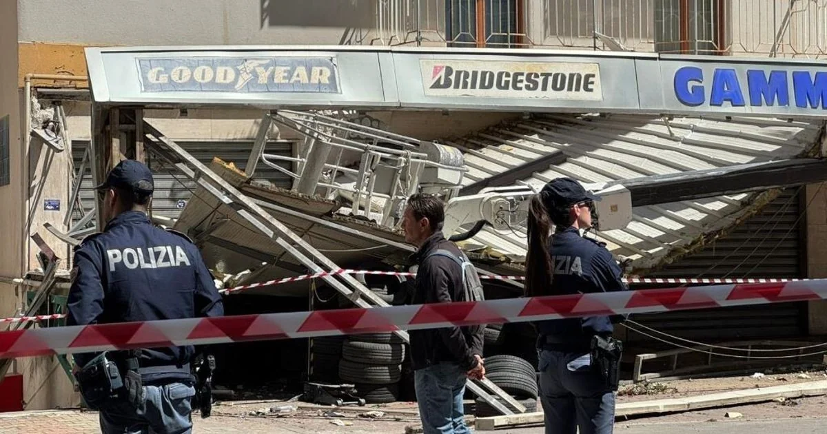 Colapso de braço de grua em Palermo: dois operários mortos e um ferido grave