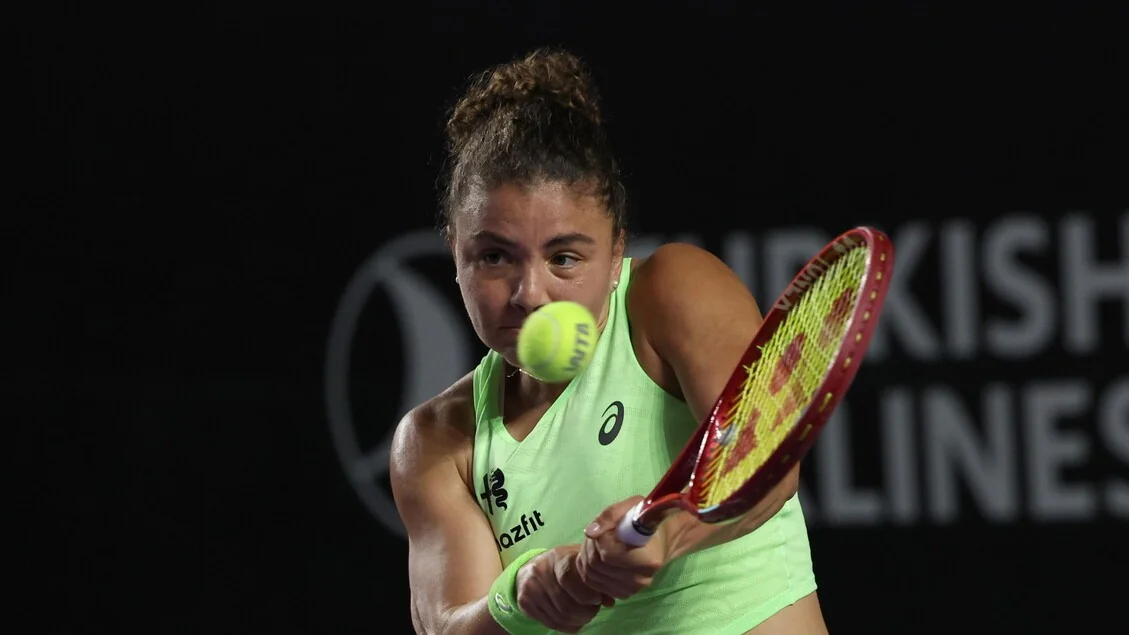 Madrid: Paolini deixa o torneio após derrota em dois sets para Baptiste no WTA 1000