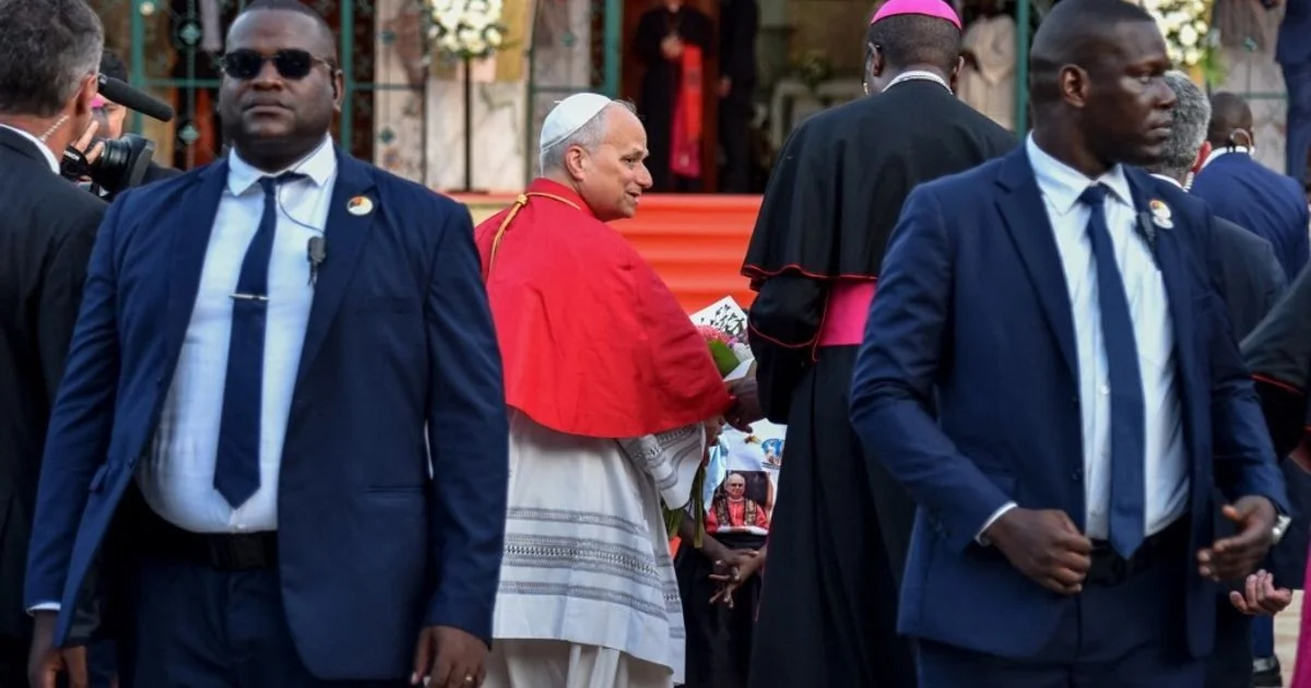 Papa Leone em Saurimo: o paradoxo dos diamantes e da pobreza no coração de Angola