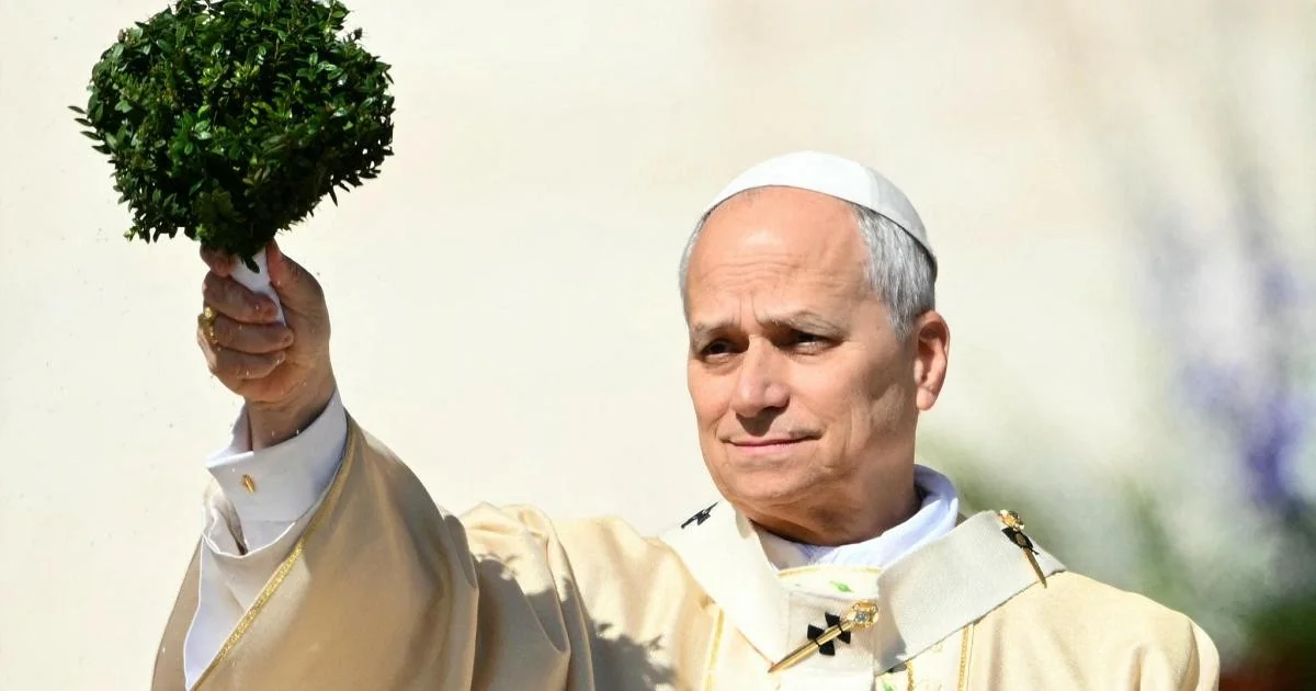 Papa Leone XIV preside Vigília pela paz na Basílica de São Pedro: apelo à oração e unidade