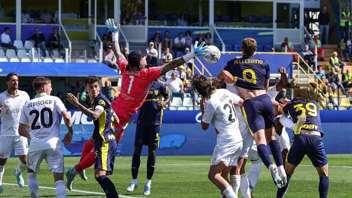 Parma assegura salvação matemática com gol de Elphege; Pisa vê retrocessão cada vez mais próxima