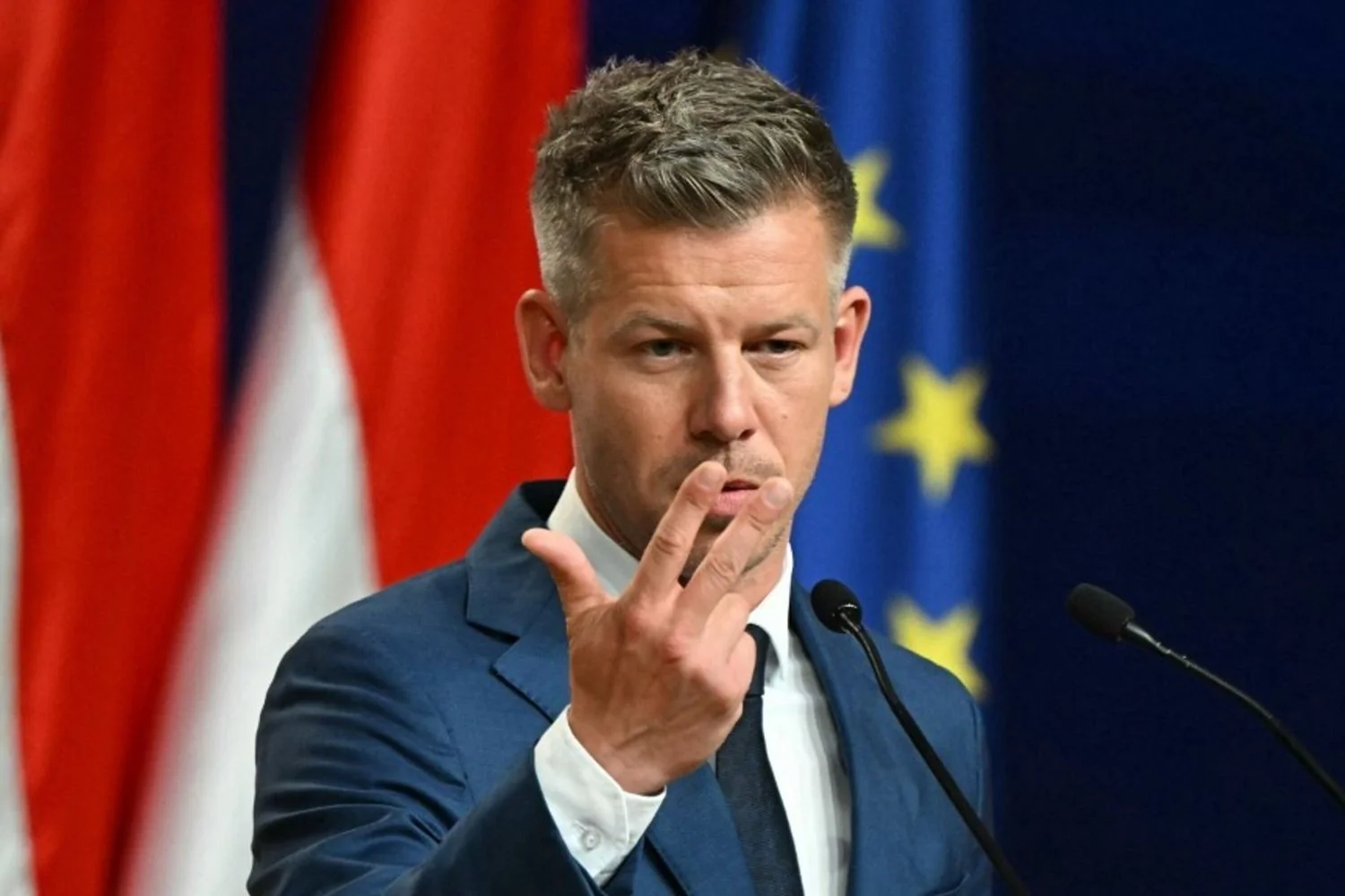 Peter Magyar promete ancorar firmemente a Hungria na UE e inaugurar nova era após Orban