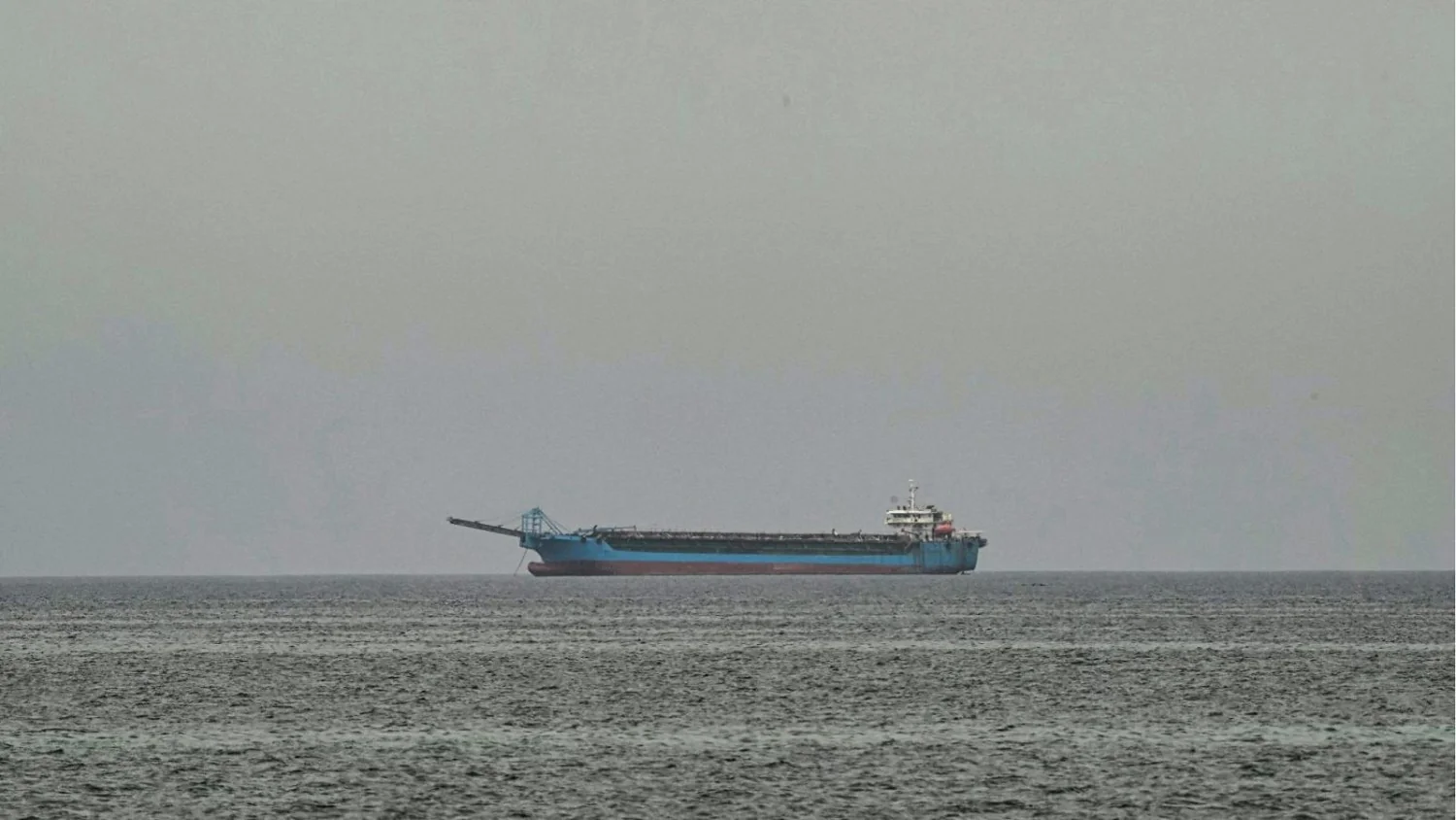 Petroleira chinesa Rich Starry desafia bloqueio dos EUA ao cruzar Estreito de Hormuz