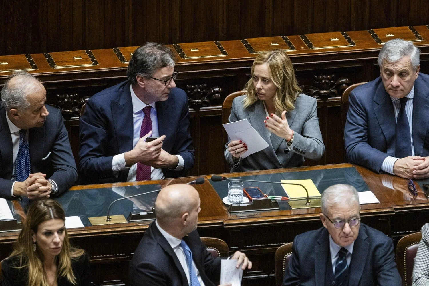 Governo busca €600M para prorrogar corte das accisas sobre combustíveis até fim de abril