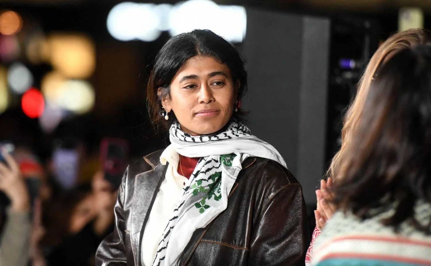 Deputada Europeia Rima Hassan detida em Paris por suposta apologia do terrorismo