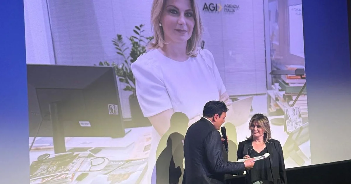 Rita Lofano é premiada no Alberto Sordi Family Award 2026 por excelência na informação