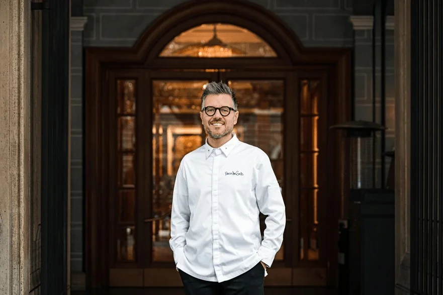 Rocco De Santis assume cozinha do Grand Hotel Flora em Roma e prepara reabertura do rooftop