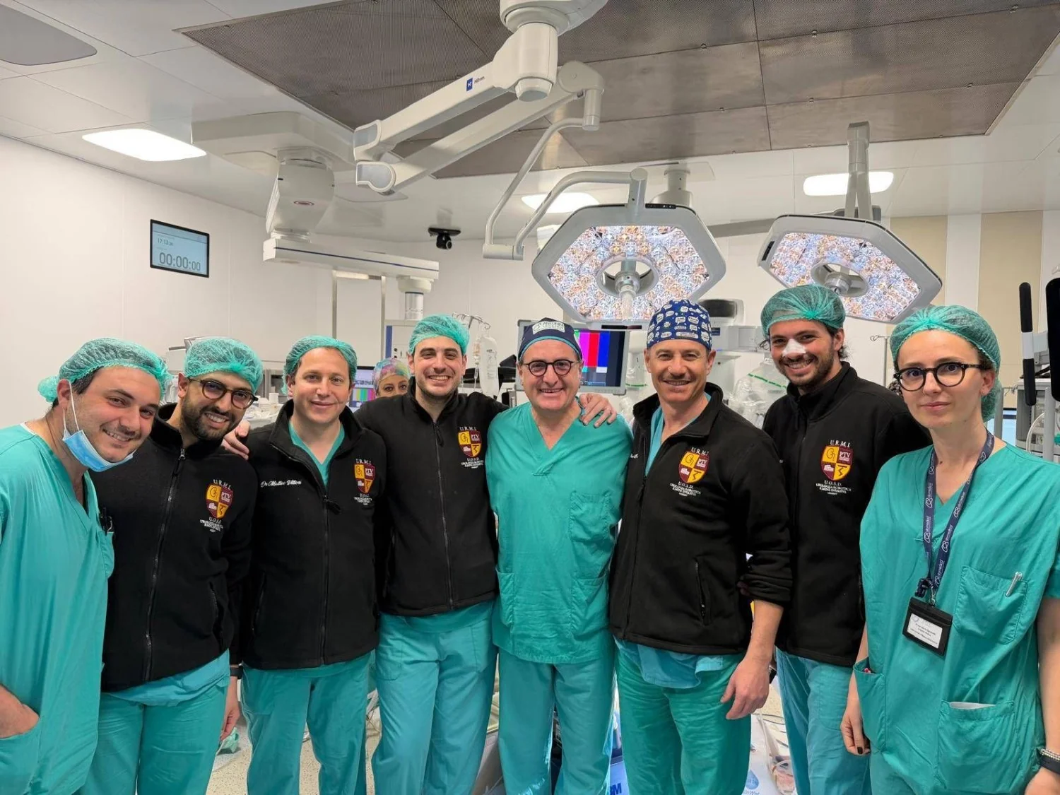 Em Roma, cirurgia inédita junta reconstrução de bexiga e implante de prótese peniana