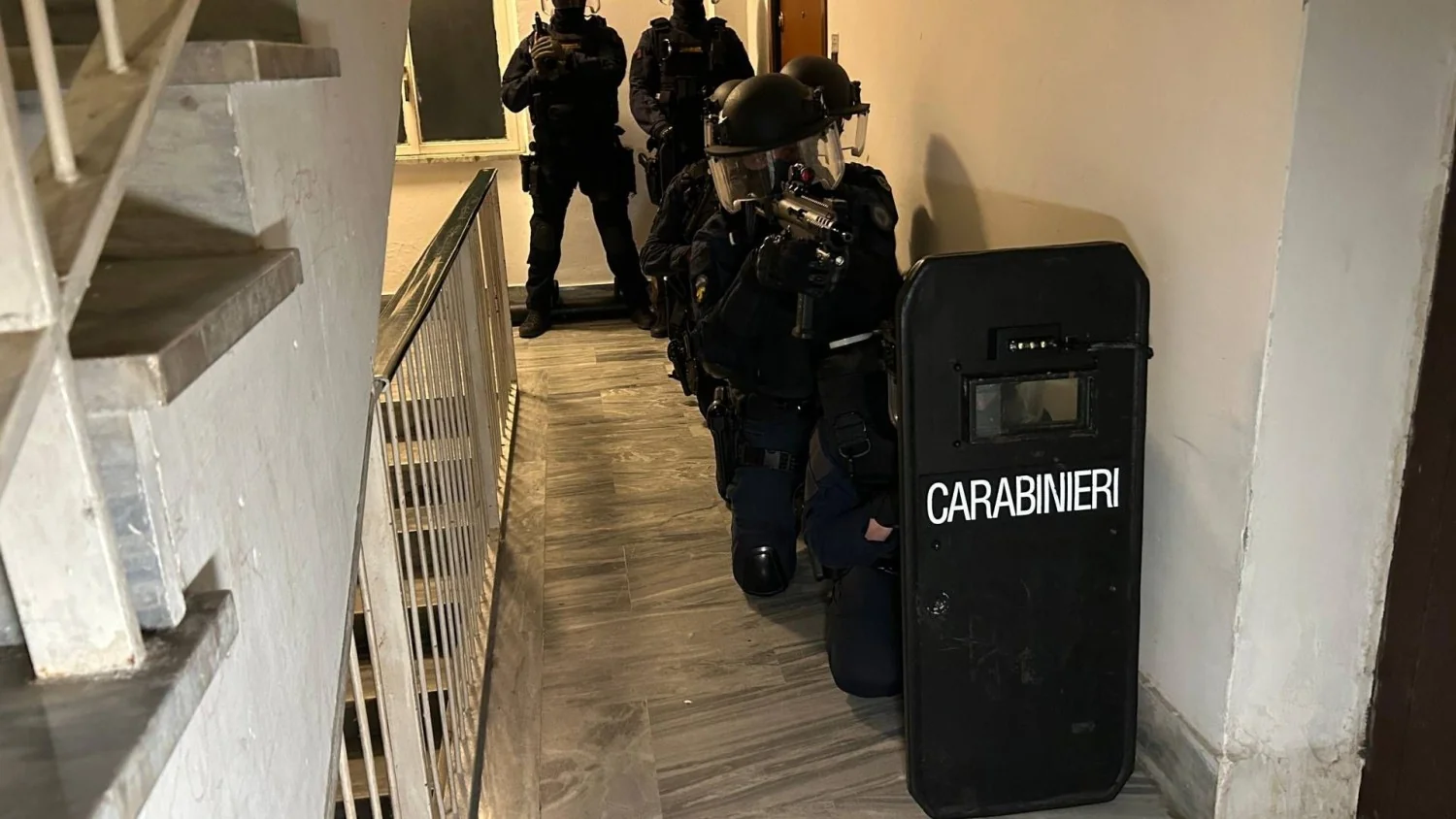 Roma: Maxi-blitz prende 13, volta do veterano 'Er Palletta' ligado a tráfico e máfia