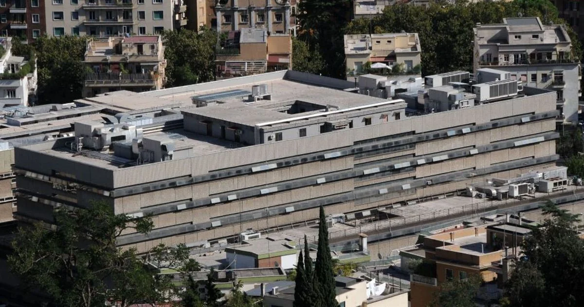 Operação em Roma: 'Squadra Fiore' investigada por dossieragens, com buscas envolvendo ex-chefe da AISI