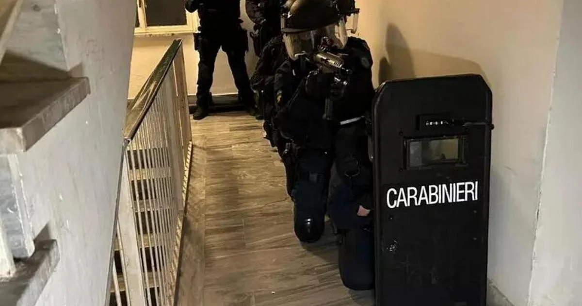 Treze presos em Roma: Volta à prisão de líder da Banda della Magliana ligado a tráfico e violência