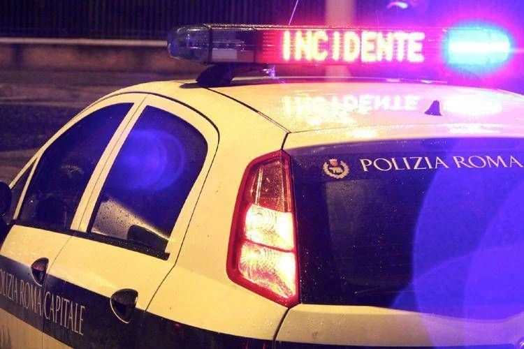 Roma: colisão na via Tuscolana deixa 2 mortos e duas crianças resgatadas das ferragens