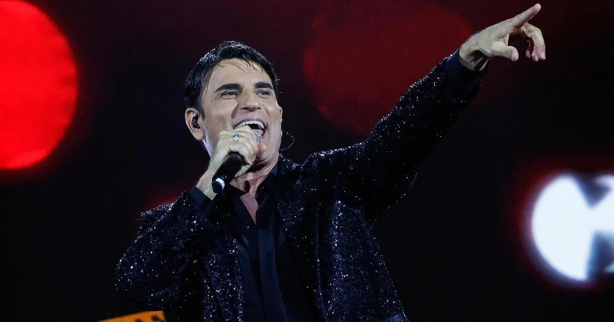 Sal Da Vinci transforma 'Per sempre sì' em hino coletivo do Eurovision 2026