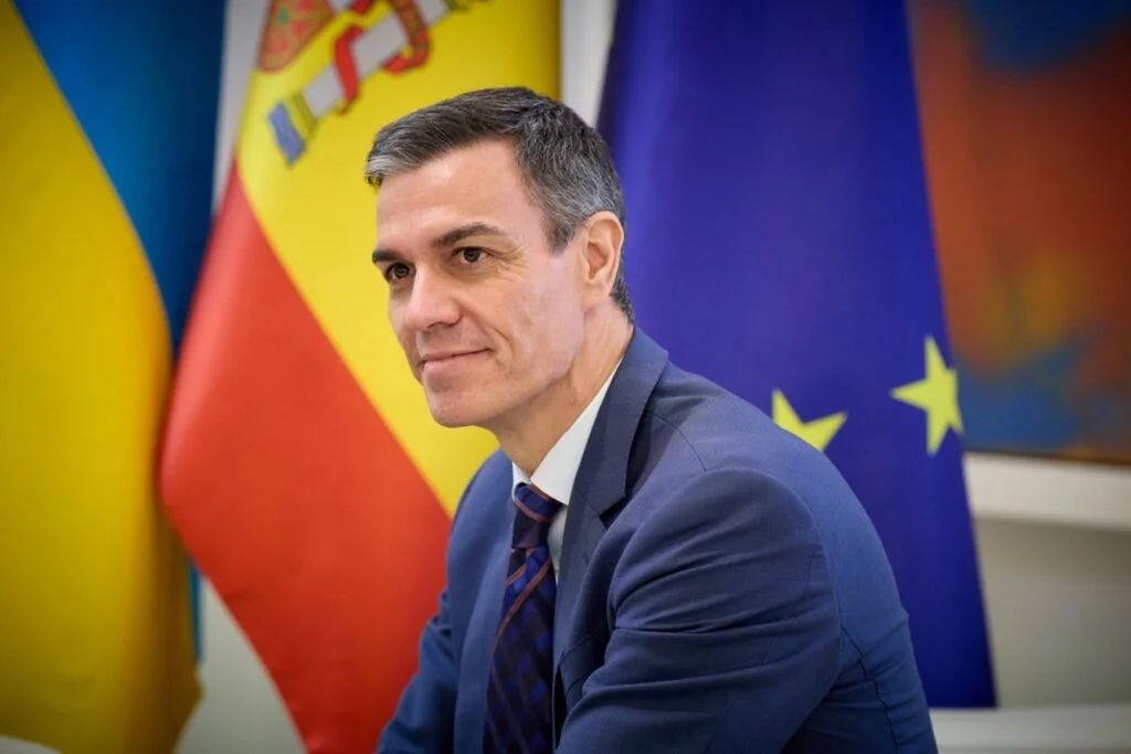 Sánchez é a exceção: aprovação do líder espanhol sobe enquanto credibilidade dos líderes da UE desaba