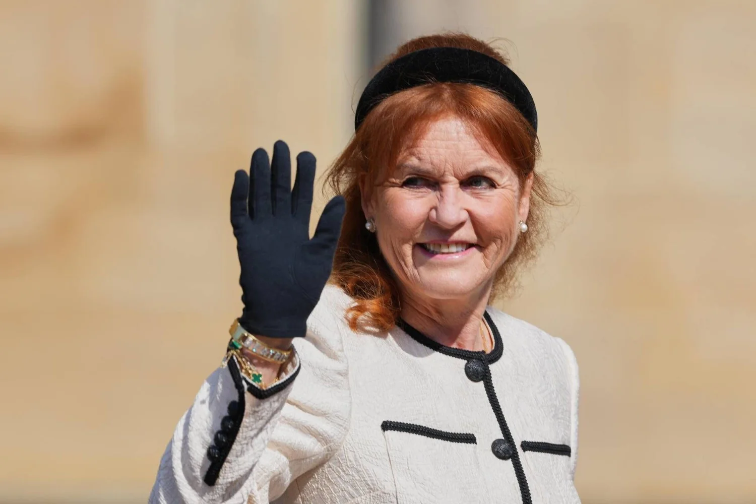 Sarah Ferguson estaria refugiada em castelo na Toscana: o tabuleiro discreto de uma queda pública