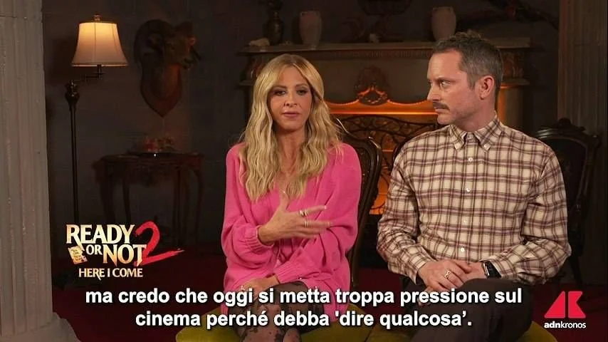 Sarah Michelle Gellar e Elijah Wood provam que não são só Buffy e Frodo no novo 'Finché morte non ci separi 2'