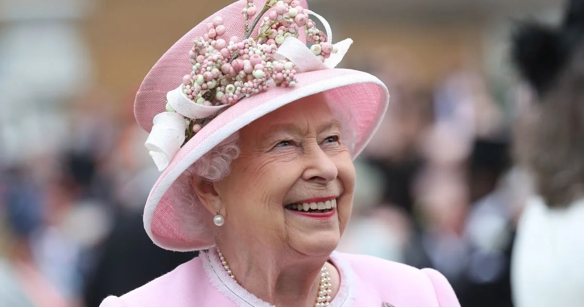 O século longo da Rainha Elizabeth II: elegância, dever e o roteiro oculto de uma era