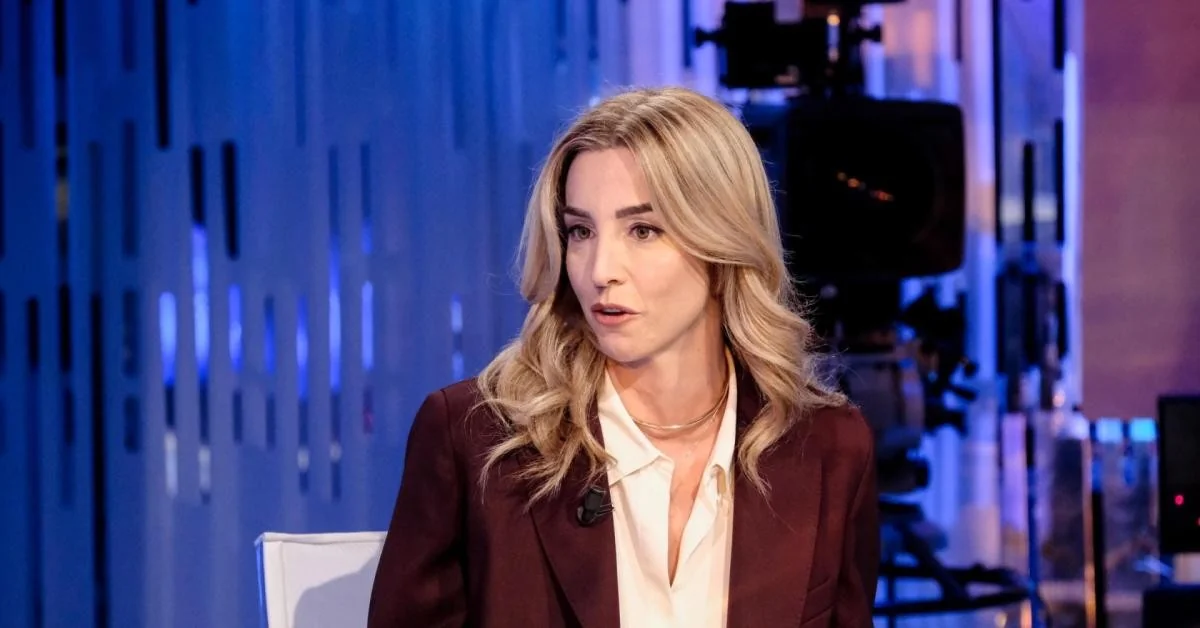 Silvia Salis: o rosto escolhido pelo neoliberalismo que pode se tornar peça-chave da política italiana