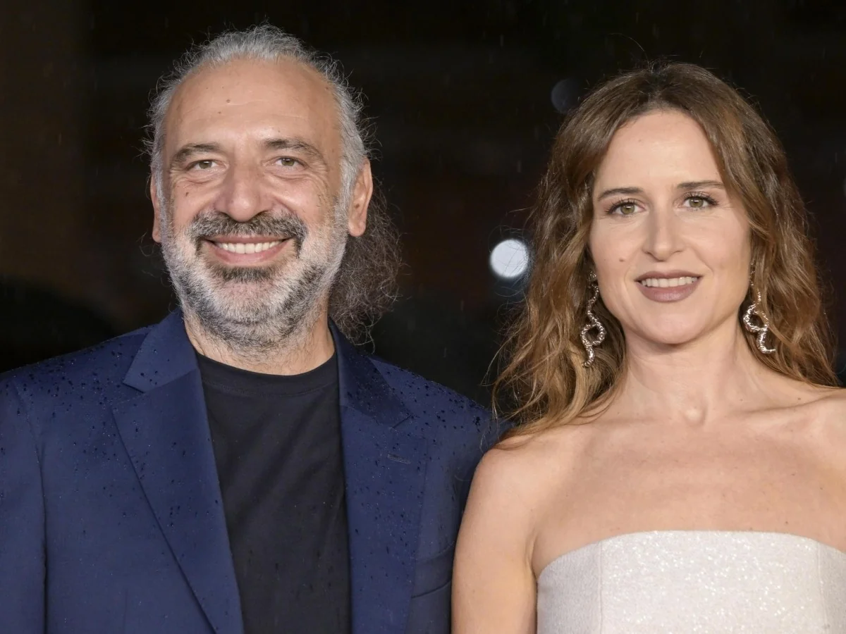 Stefano Bollani e Valentina Cenni revelam o docufilm 'Tutta vita': o jazz como comunidade criativa