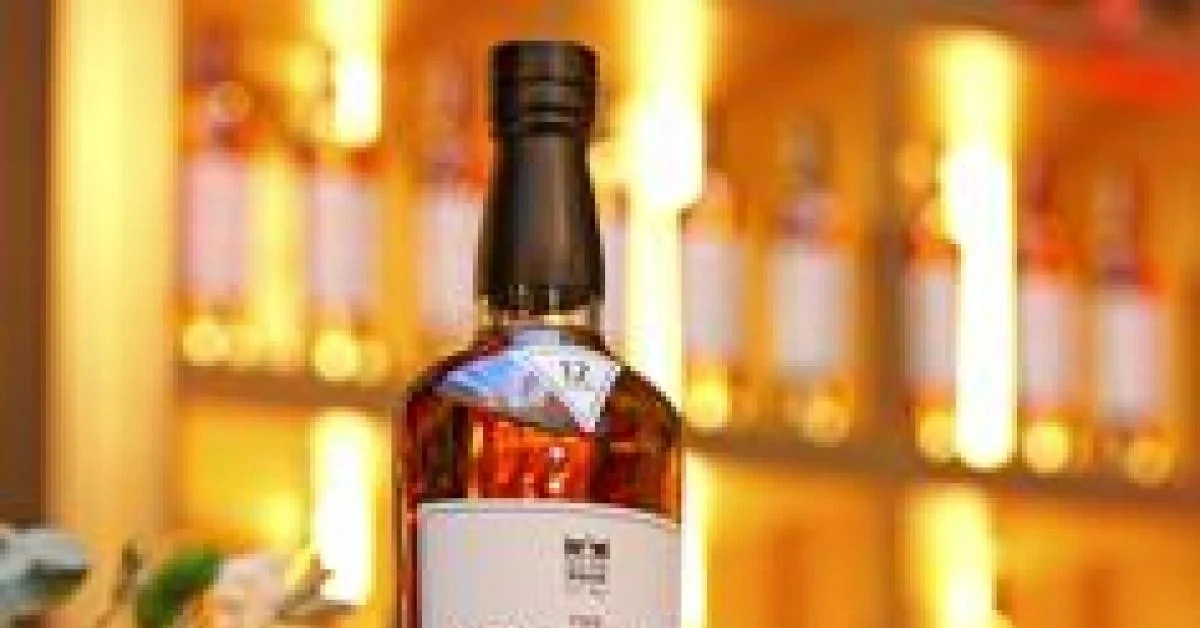 The Macallan renova imagem das Timeless Collections com design de David Carson