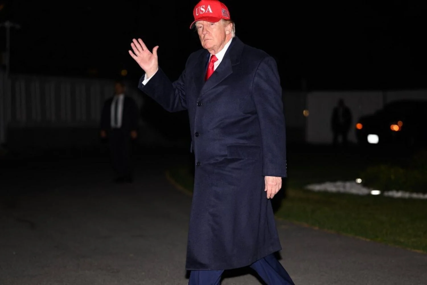 Trump ataca o Papa Leone XIV e intensifica atrito entre Casa Branca e Vaticano