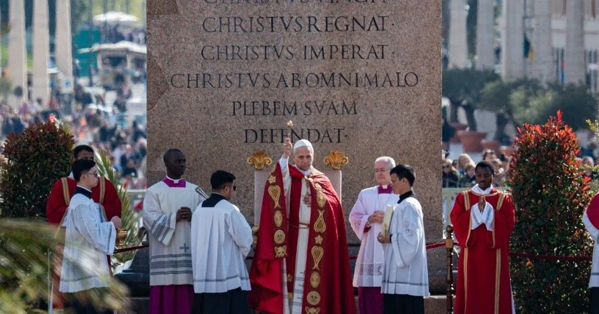 Trump ataca Papa Leone XIV e agrava tensão entre Vaticano e Casa Branca