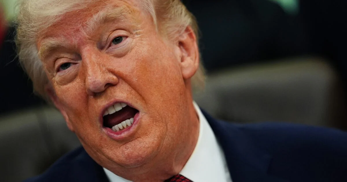 Trump anuncia extensão de cessar-fogo por três semanas entre Líbano e Israel; CNN alerta EUA prontos a agir no Estreito de Hormuz