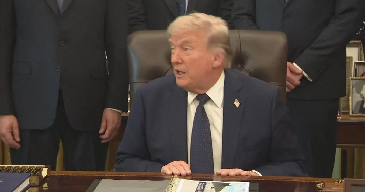 Trump avalia caos no Irã, nega uso da arma nuclear e defende acordo duradouro