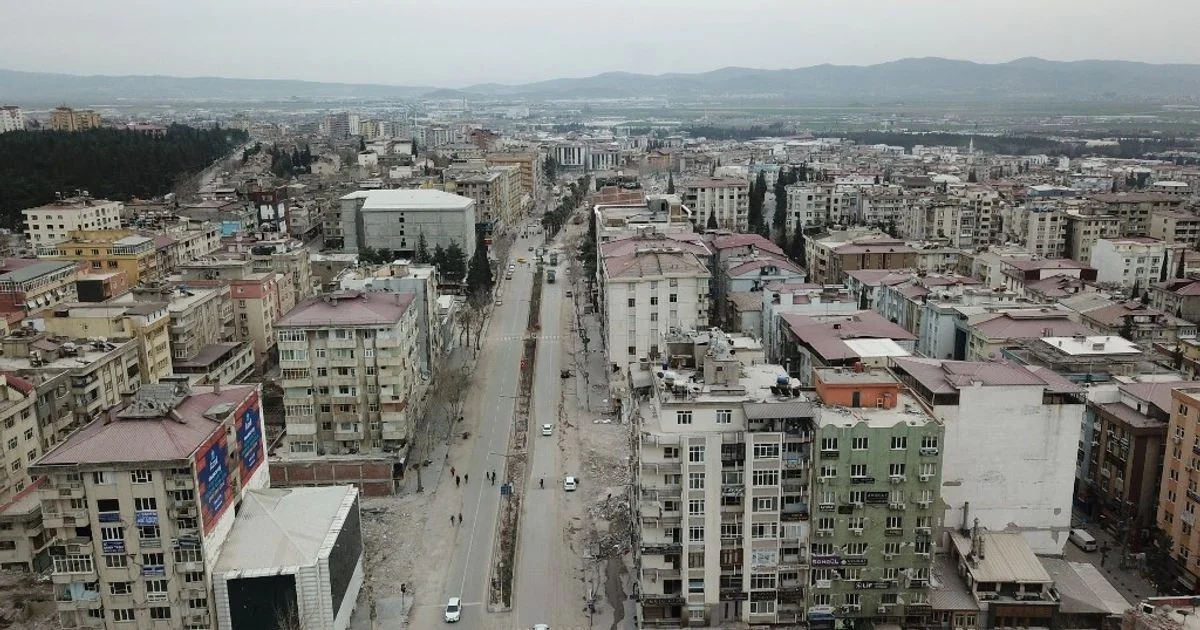 Turquia: atirador de 13 anos mata 4 e fere 20 em escola de Kahramanmaraş