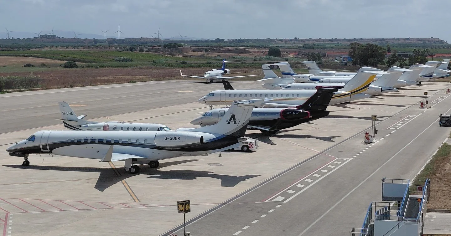 UE garante: sem escassez imediata de combustível para aeronaves, mas prepara medidas coordenadas