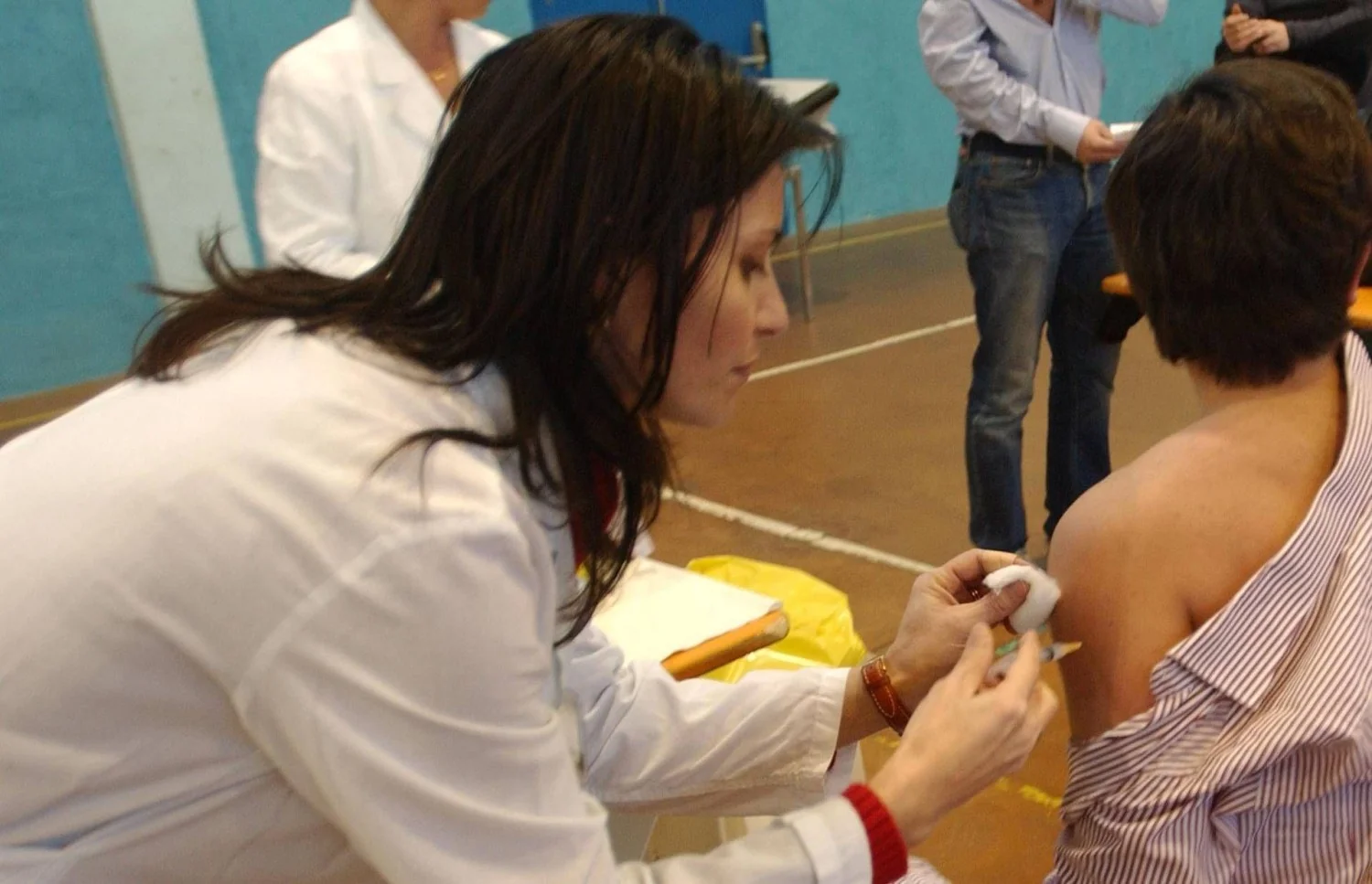 Vacinação contra meningite para quem viaja a áreas de risco (Kent, Inglaterra): quem deve se vacinar e como proceder