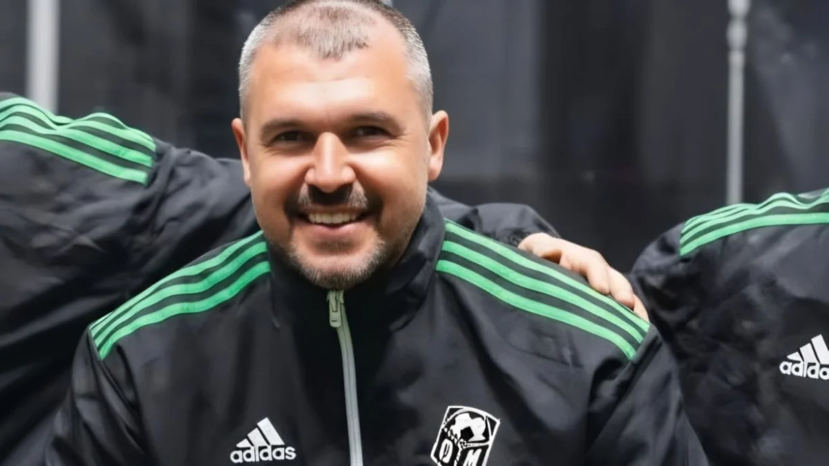 Valeri Bojinov: “O Lecce vai se salvar de novo. Sempre amei o Mourinho, com a Inter quase deu certo”