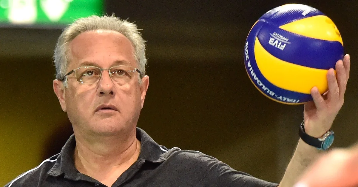 Velasco traça postura da Italvolley para os Europeus: “Jogar como a Brignone, leves e sem obrigação”