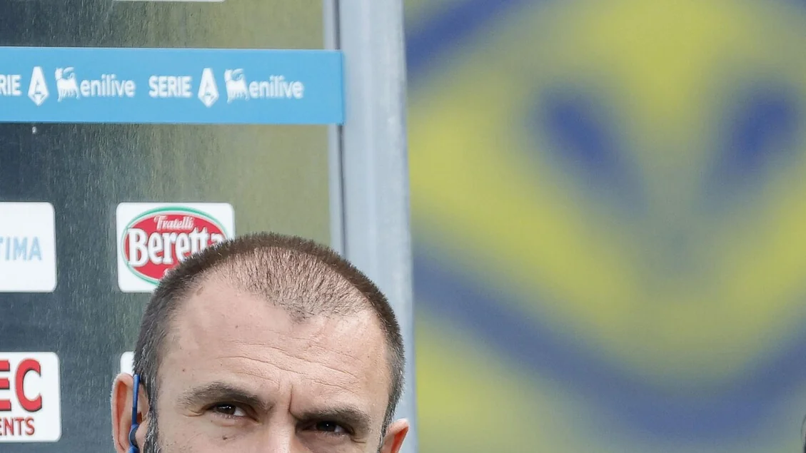 Verona adota linha dura: Sammarco exclui Orban após briga com torcedor