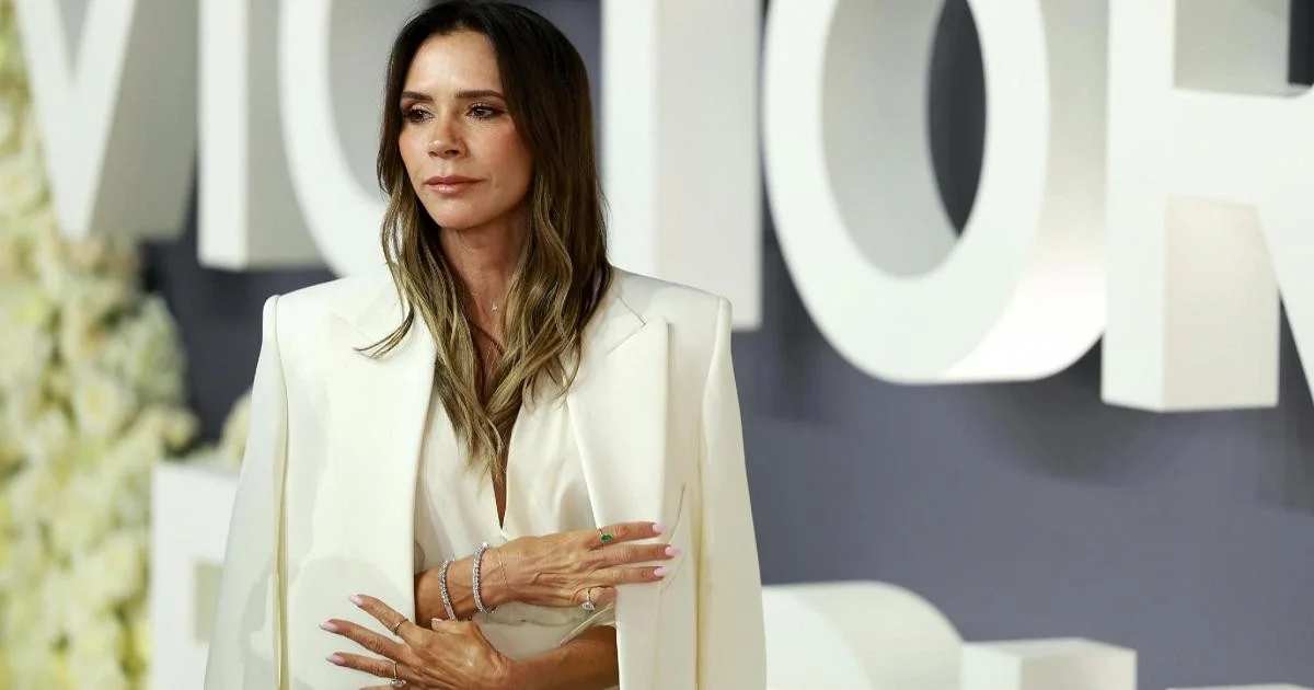 Victoria Beckham aos 52 anos: de Posh Spice ao império da moda, o espelho de uma era
