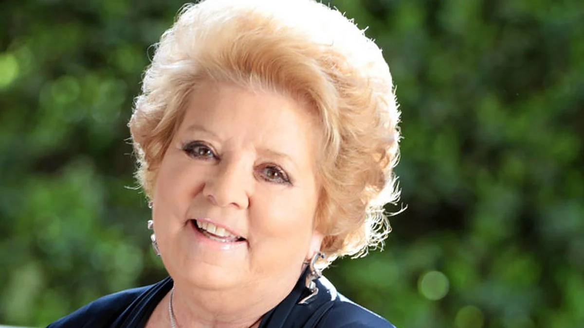 Wilma De Angelis completa 96 anos: da música às receitas na TV, amor com Gianni Rivera e o episódio com Mastroianni