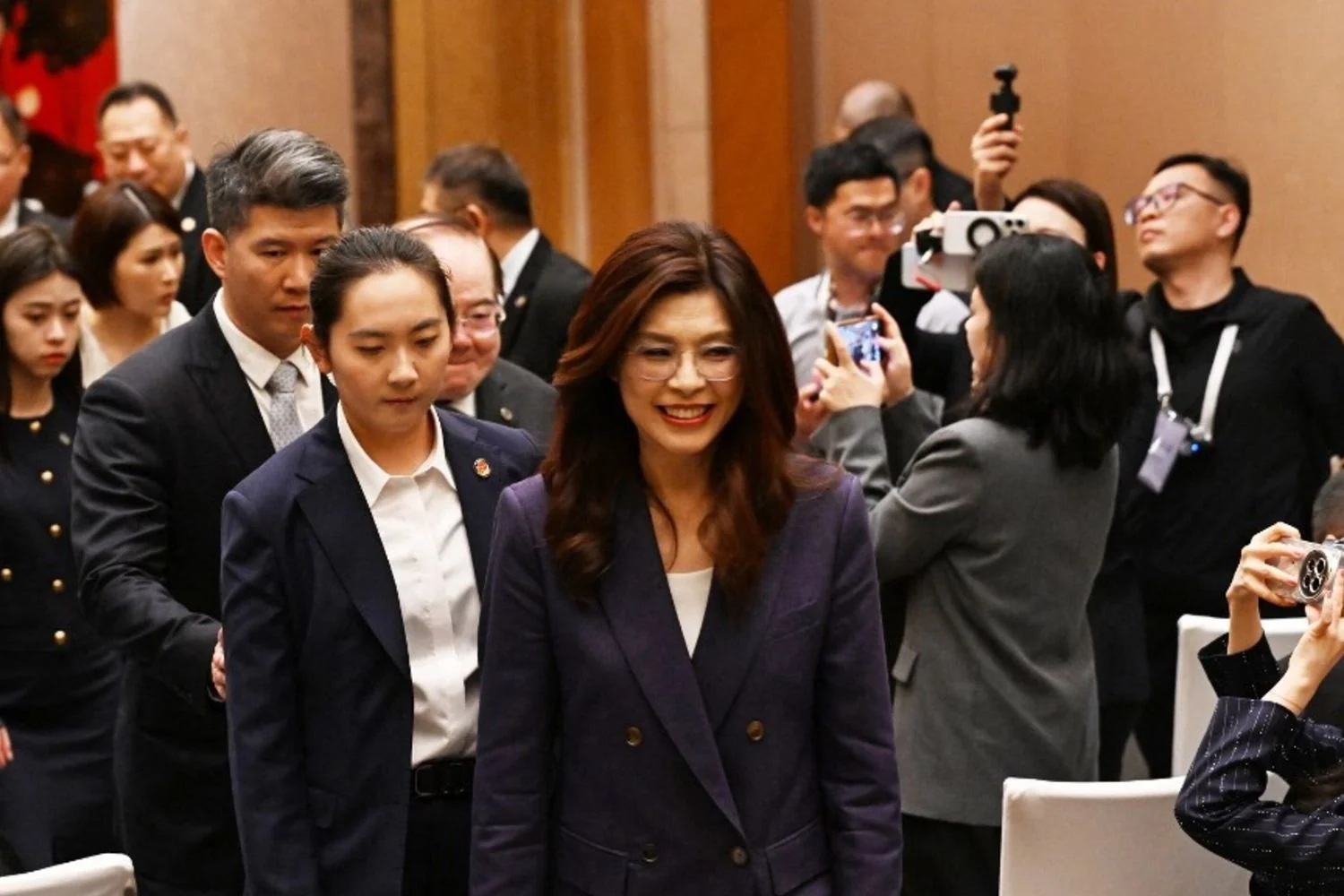 Xi Jinping mira a unificação de Taiwan: o Kuomintang pode ser a chave estratégica