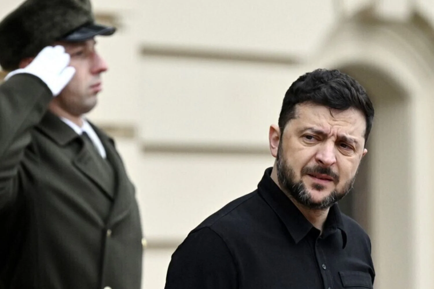 Zelensky diz que está pronto para encontrar Putin, mas descarta Moscou ou Kiev como palco do encontro