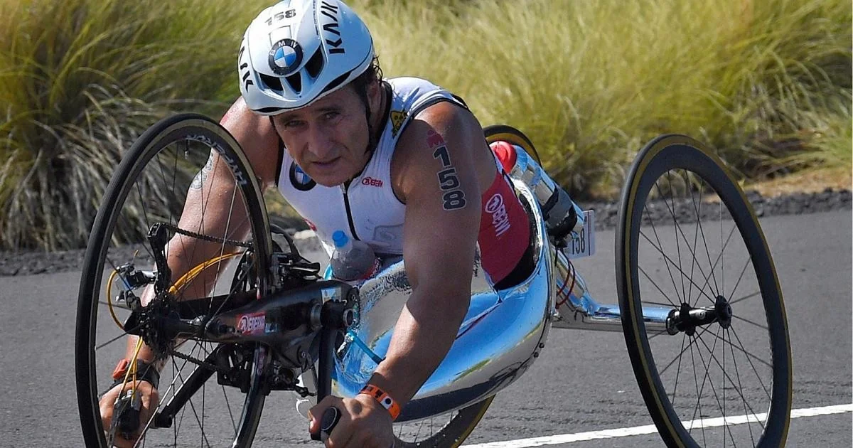 Alex Zanardi: a trajetória do piloto que venceu a adversidade e morreu após seis anos de luta