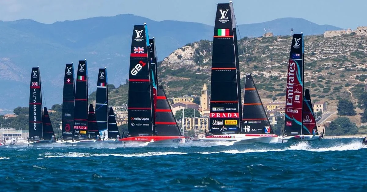 America's Cup desembarca em Cagliari: cinco equipes, barcos AC40 e um horizonte de vela para Nápoles