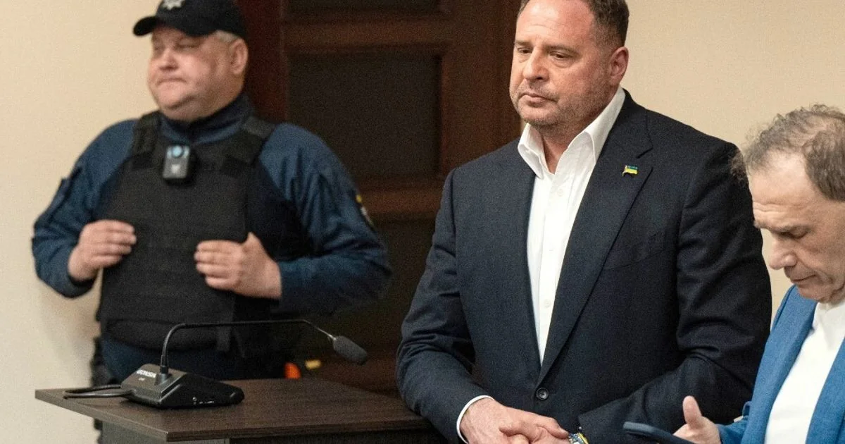 Ex-consultor de Zelensky, Andriy Yermak, é preso em investigação por esquema milionário de corrupção na Ucrânia
