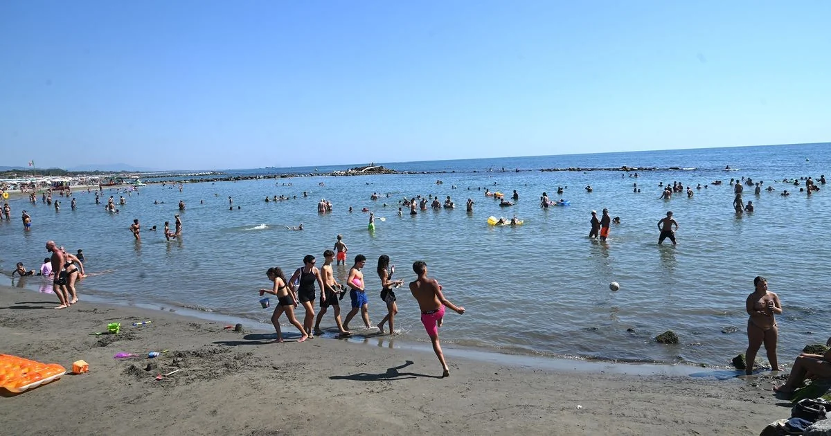 Bandeira Azul 2026: Ligúria lidera e Itália soma 14 novas entradas entre praias e portos