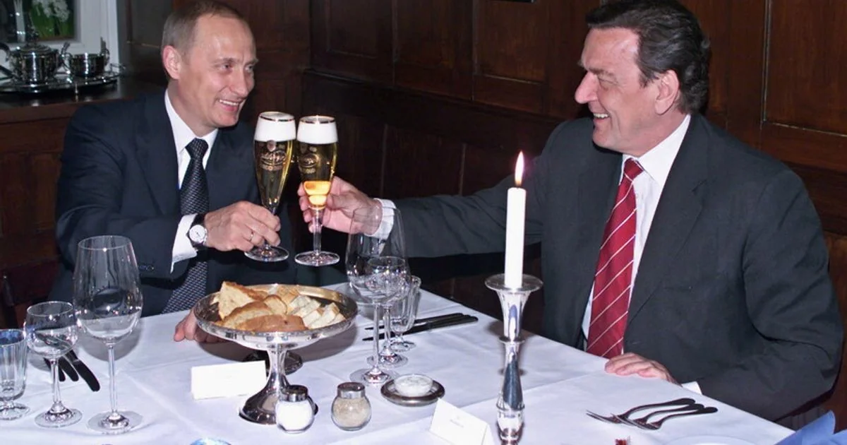 Berlim reage com ceticismo à proposta de Schroeder como mediador entre Rússia e Ucrânia
