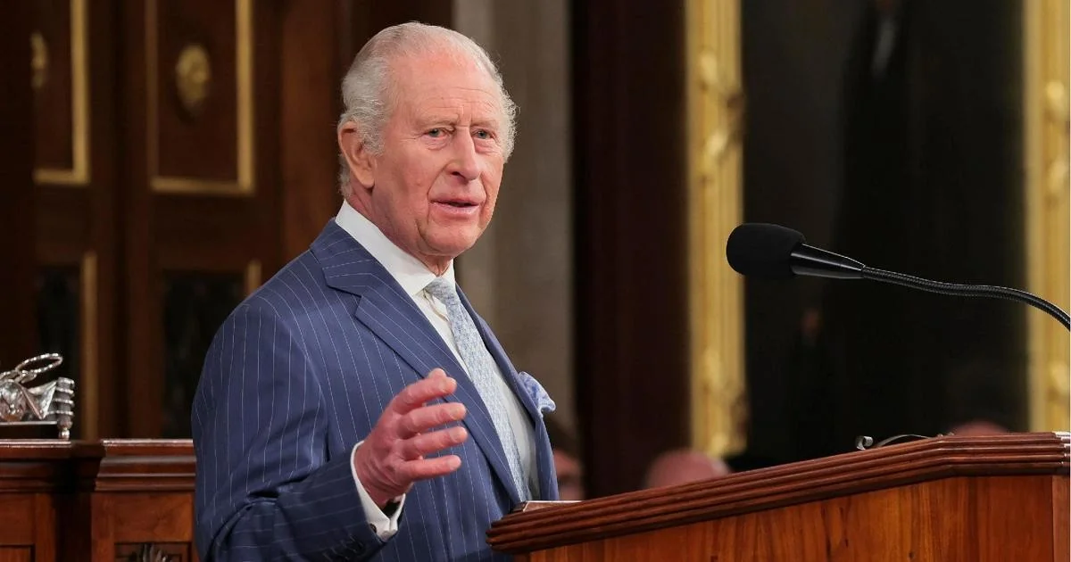 Carlos III em Washington: a lição silenciosa que desconcerta Trump