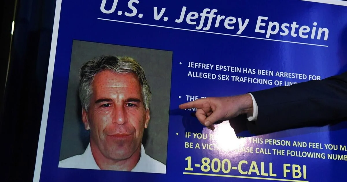 Carta atribuída a Jeffrey Epstein divulgada por ordem judicial reacende dúvidas sobre sua morte