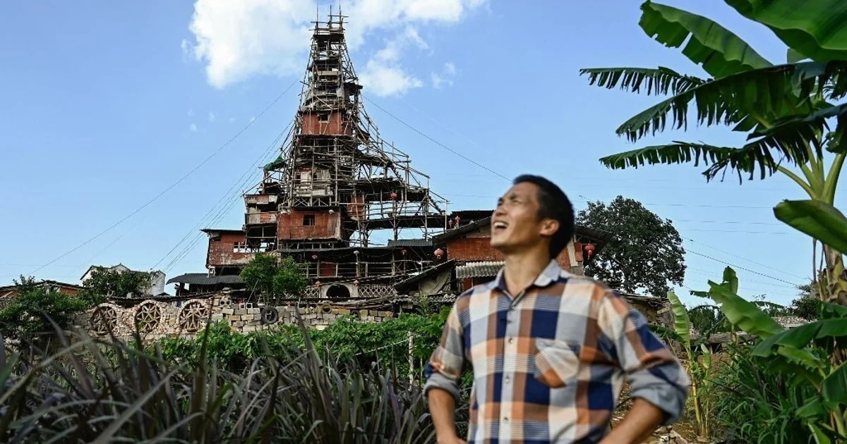 China demole 'castelo' inspirado em Miyazaki: proprietário afirma ilegalidade e busca reverter decisão