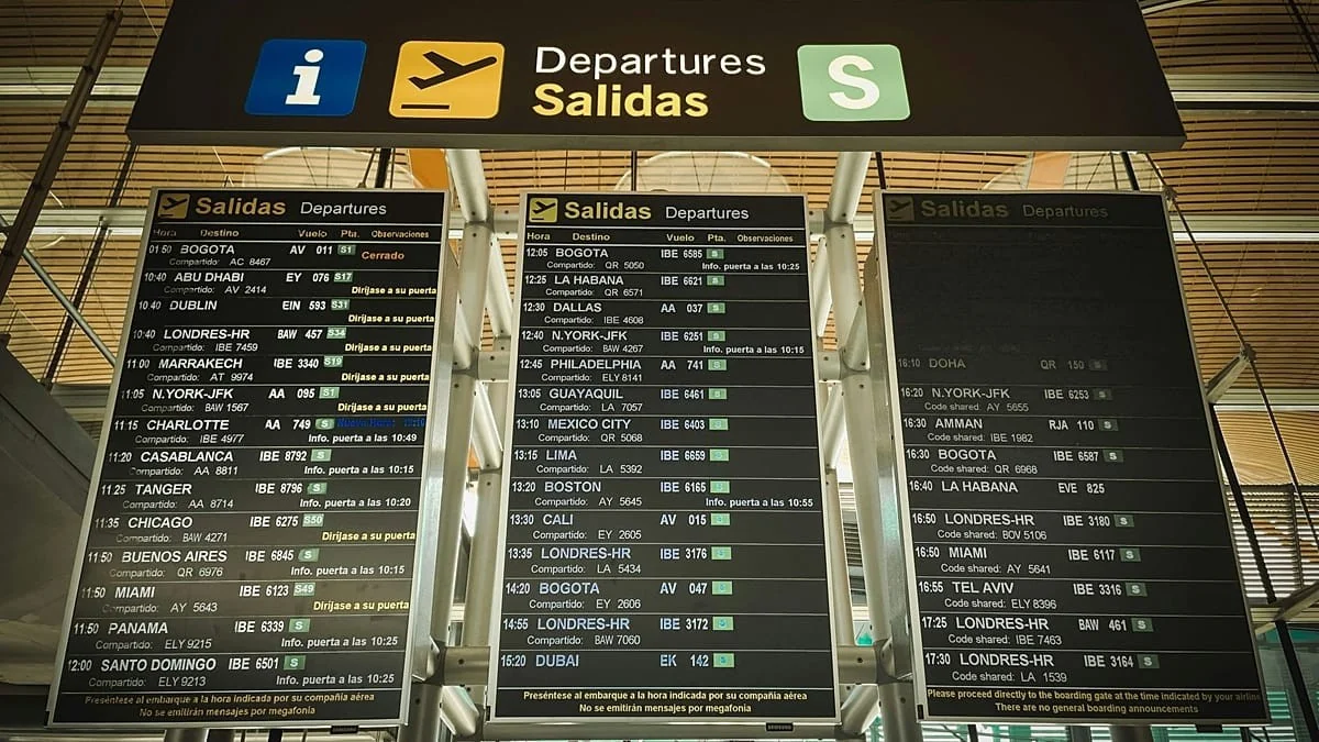 Conectividade aérea na UE quase estagna em 2025: IATA aponta custos e regras como entraves