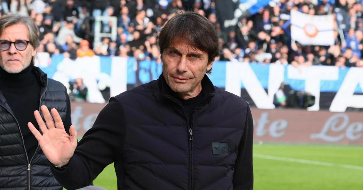 Conte oficializa saída do Napoli: 'Não consegui compacter o ambiente'